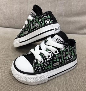 converse baby trainers