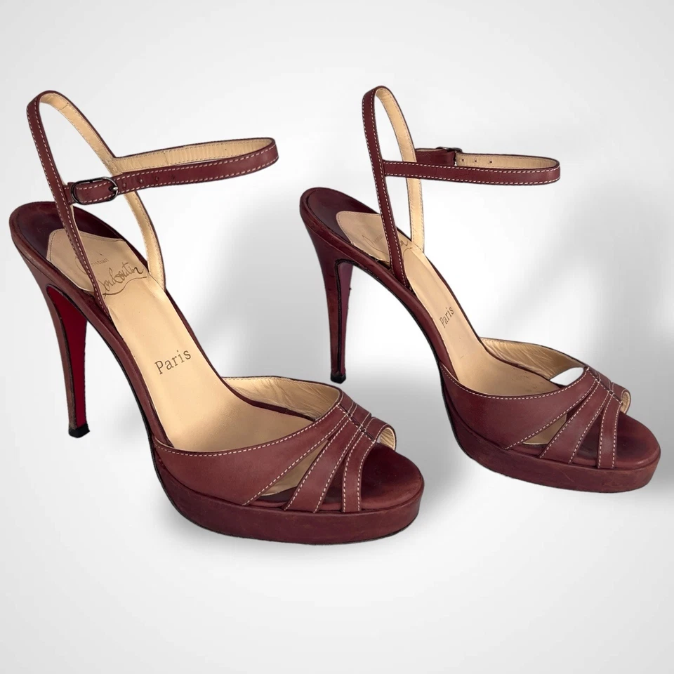 Auténticas sandalias Christian Louboutin de plataforma con correa al tobillo y tacón alto - talla 37,5 Foto 2 de 4