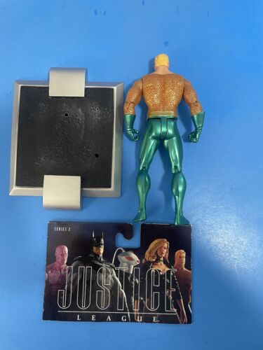 DC DIRECT ALEX ROSS AQUAMAN KING OF ATLANTIS SERIES 2 ACTION FIGURE 2005. - Picture 4 of 4