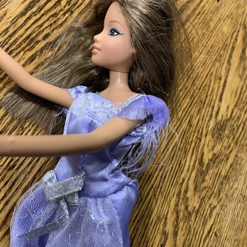 Mode Fieber Barbie Puppe Teresa braunes Haar, braune Augen, biegbare Beine, g3 - Bild 8 von 20