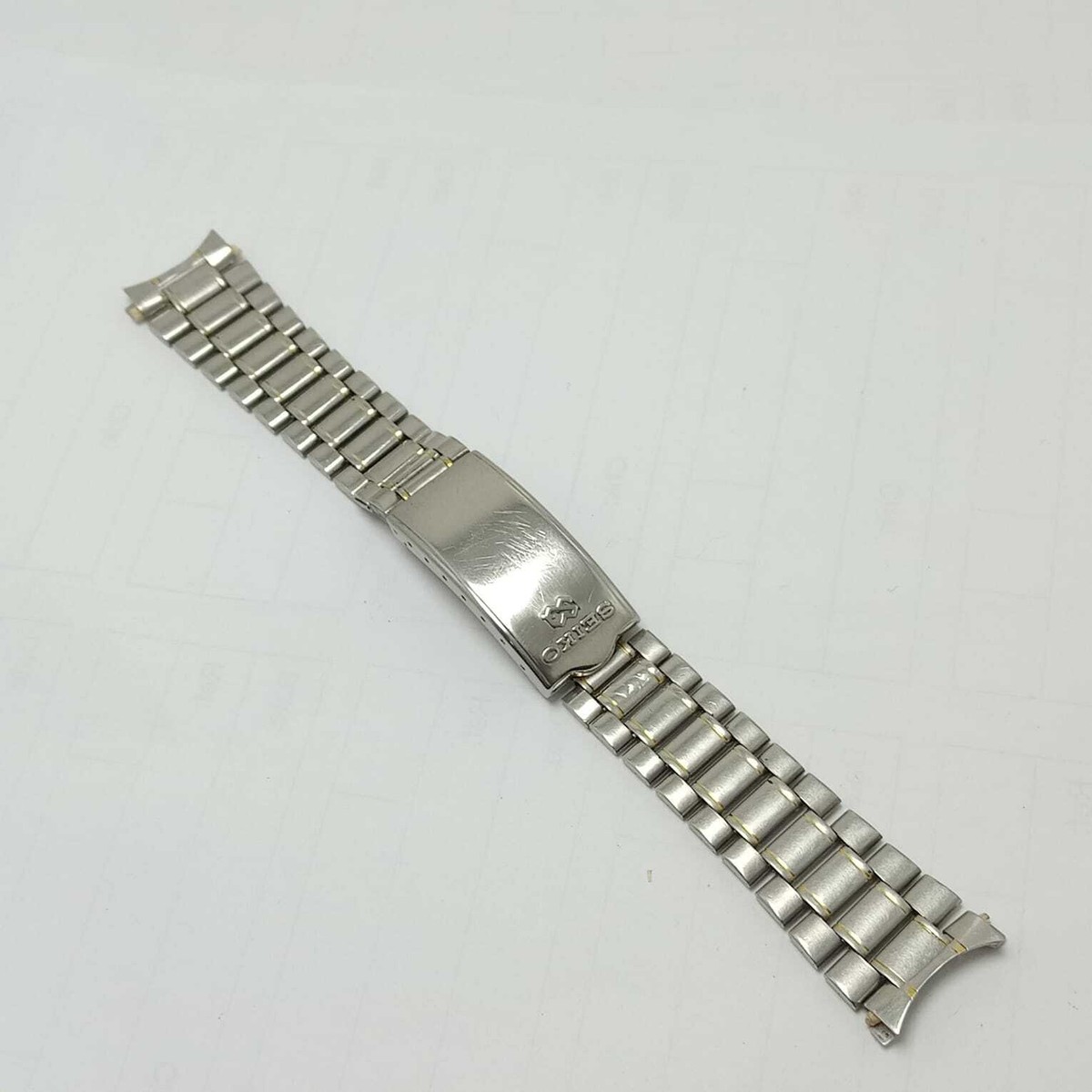18 mm Seiko 7009-8028 Curved End Link B13 19.Two Tone Watch