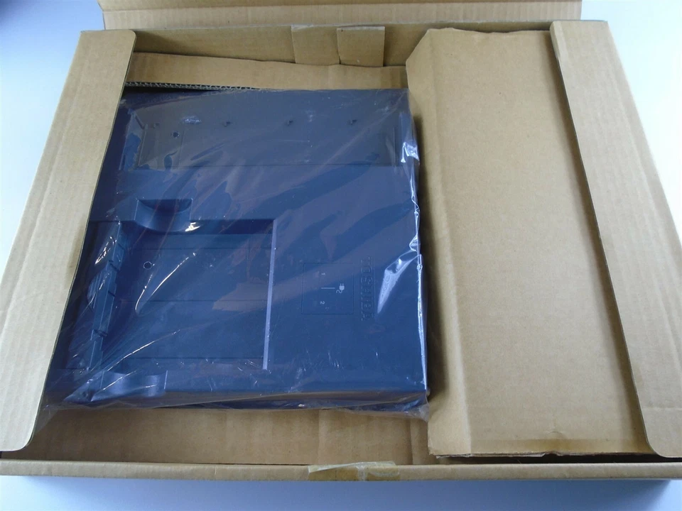 Toshiba PA3011U-1CHG Battery Charger w/ PA 2450U AC Adapter - Image 2 of 3