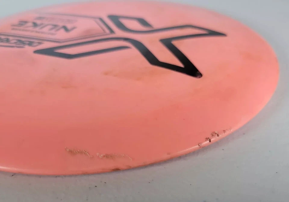 Used Discraft X Nuke 164-166g Disc Golf Distance Driver Pink 13/5/-1/3 ds - Image 4 of 4