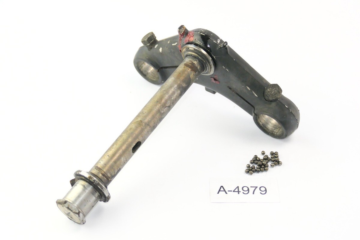 Moto Guzzi V 65 PG BJ 1982 - lower triple clamp A4979 | eBay