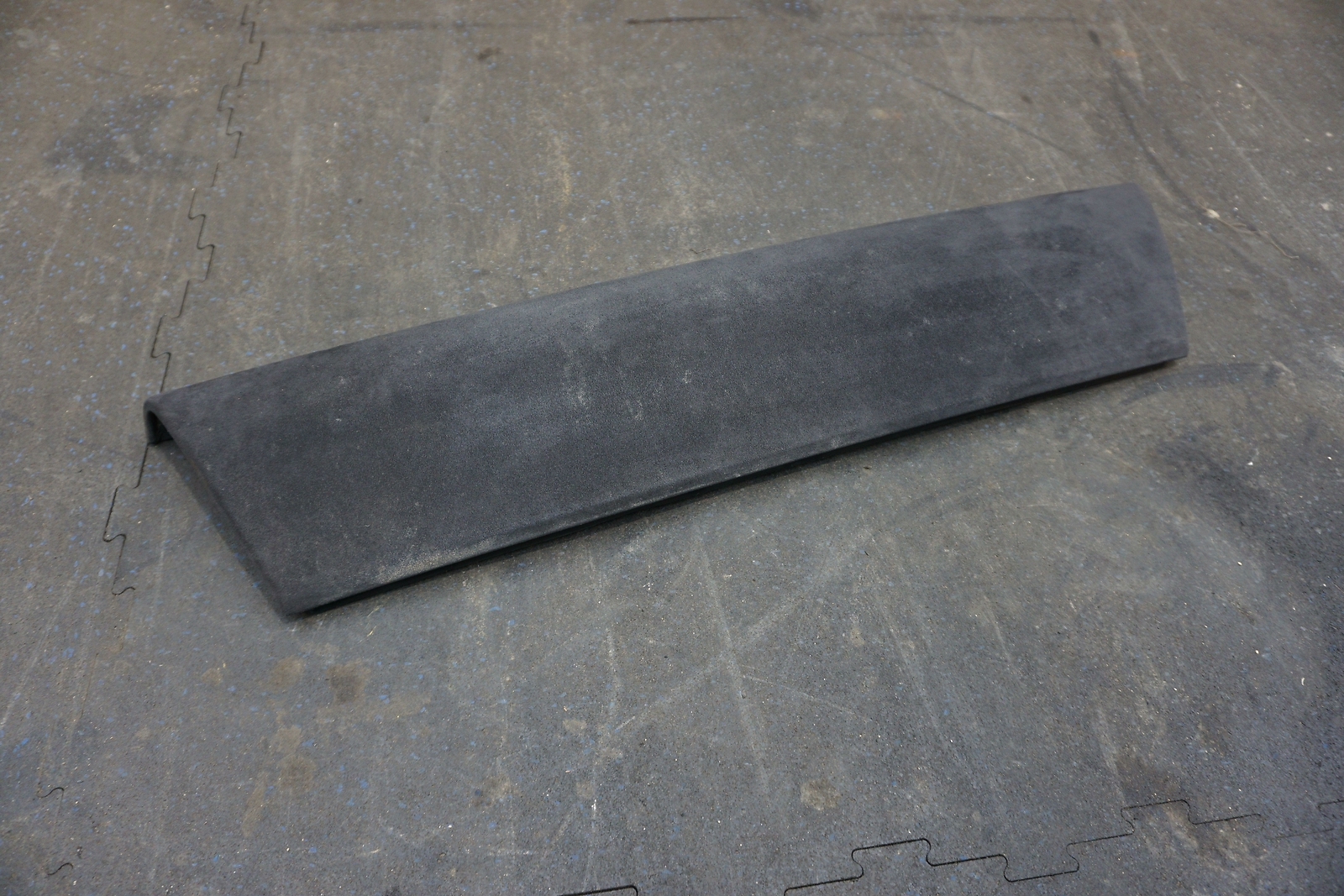 Rear Center B-Pillar Trim Panel Black Alcantara OEM Mclaren 650s Spider 2016