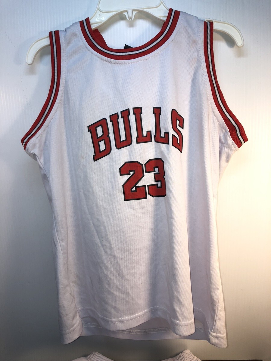 CHICAGO BULLS Jersey And Shorts Michael Jordan #23 Throwback