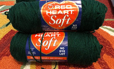 Vtg Red Heart Soft Lot of 2 - 5 Oz Skeins Worsted Yarn - Forest Green