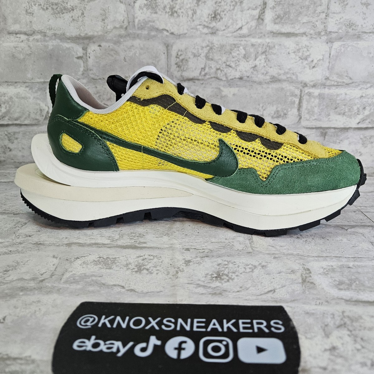 Nike x Sacai Vaporwaffle Tour Yellow Gorge Green CV1363-700