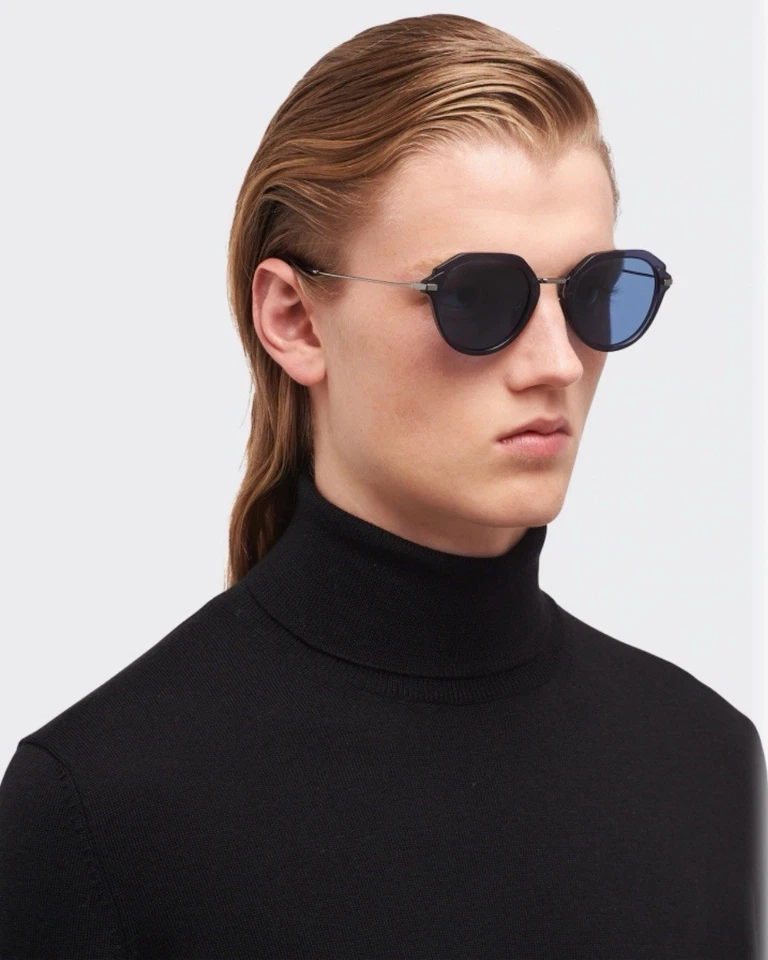 GAFAS DE SOL PRADA Nuevas Blue Phantos PR 05YS PRECIO DE VENTA SUGERIDO POR EL FABRICANTE 377 $ Foto 4 de 4