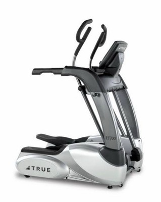 ES700 Commercial Grade Elliptical True Fitness 