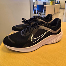 Nike Quest 5 Men  s Low Top Lace-Up Mesh Sneaker Black/White/Grey DD0204-001 13