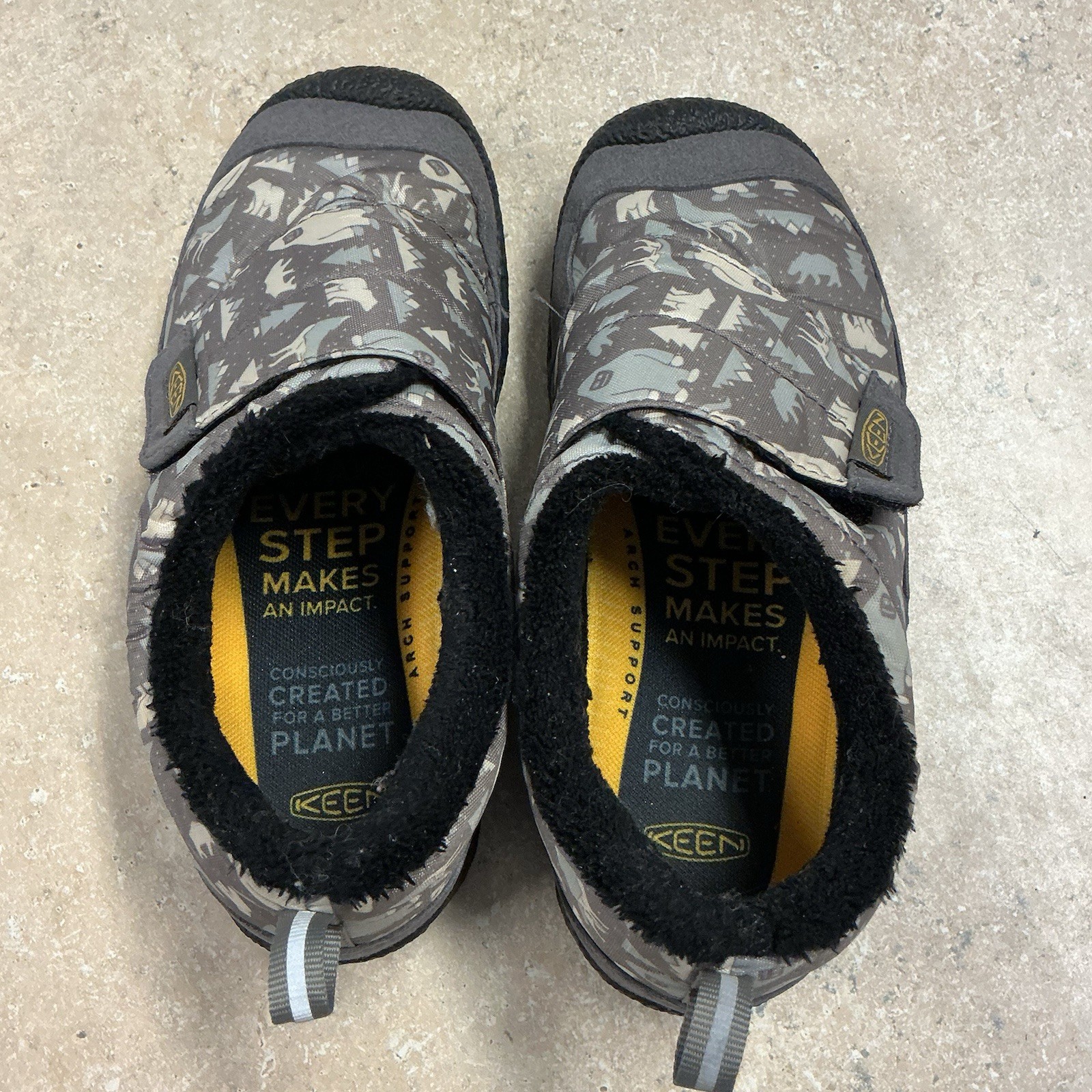 Scarpa da trekking Keen Kids TG 3 Howser bassa avvolgente grigio stella bianca campeggio