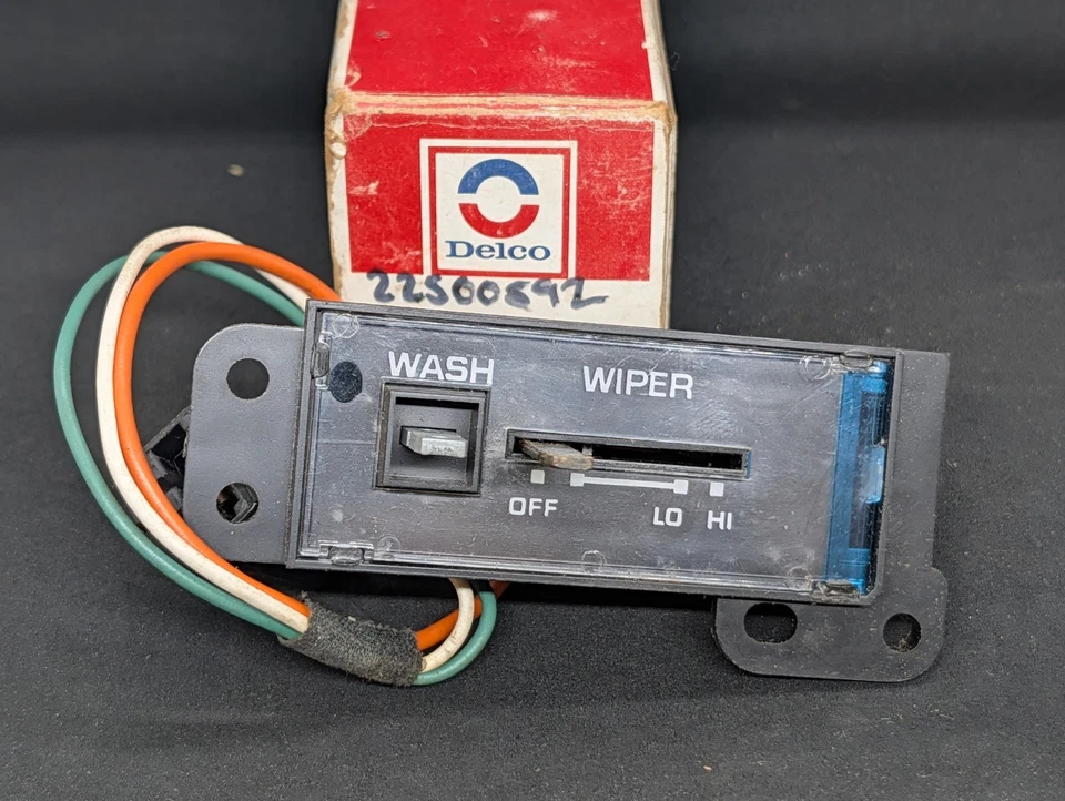 NOS 1977 1978 1979 OLDSMOBILE DELTA 88 98 PULSE WINDSHIELD WIPER SWITCH 22500592 - Image 2 of 4