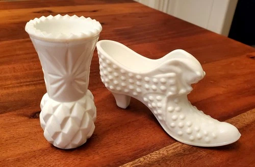 Fenton White Milk Glass Hobnail Cat Head Slipper Shoe & 4" Bud Vase