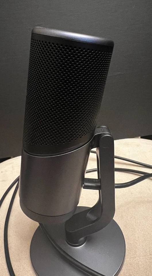 Microfone USB UGREEN para jogos modo RGB microfone para PC Mac CM769 - Imagem 4 de 4