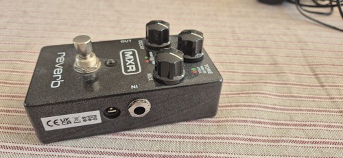 MXR M300 Reverb Pedal with Power Supply - Picture 2 of 11
