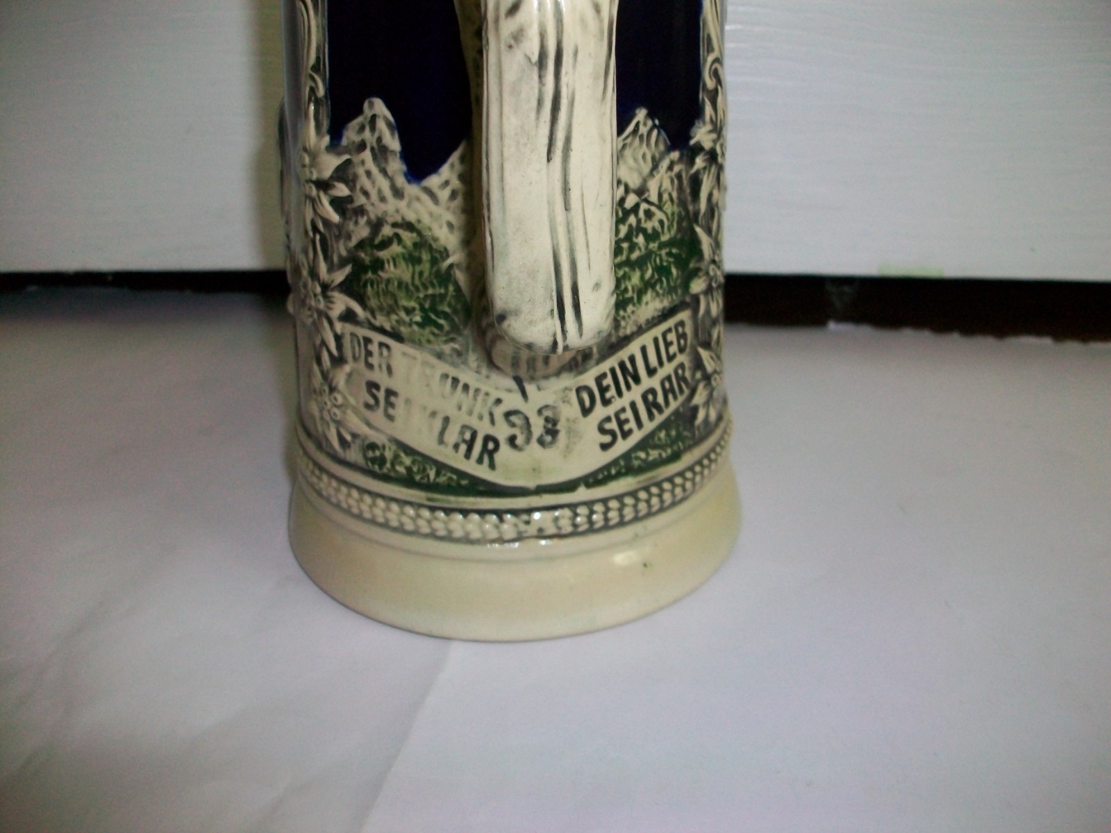 Gerzit /Gerz West German Beer Stein 8.5" tall Der Trunk Seiklar Dein Lieb Seirar