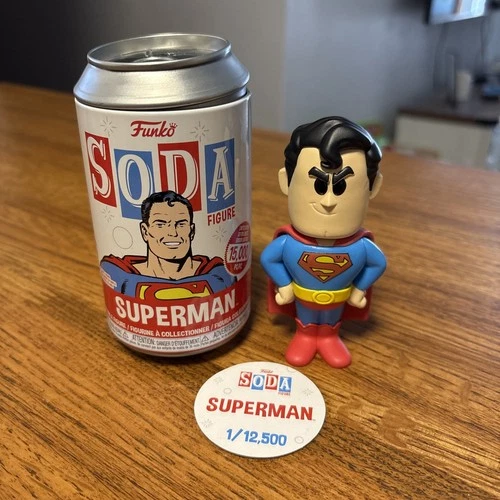 Funko Vinyl SODA: DC Comics - Superman Common /12500