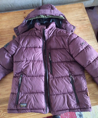 Camel active Winterjacke Daunenoptik  Größe 52 bordeaux hält sehr gut warm