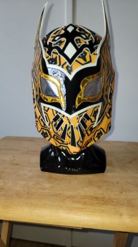 SIN CARA WOLVES PRO WRESTLING MASK LUCHADOR WRESTLER LUCHA LIBRE MEXICANA - Picture 1 of 7
