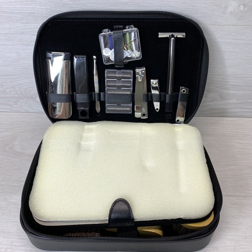 Travel Bag Men's Grooming Clippers, Razor, Shoe Care, Brush, Croft & Barrow New - Picture 2 of 13