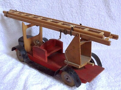 Camion pompier bois – BONNIE BONNIE