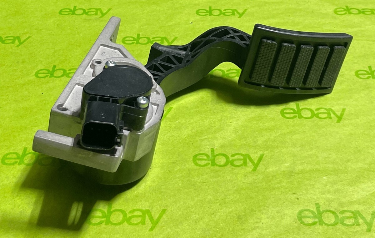 奈久留 82627957 / 23897050 Genuine Volvo Accelerator Pedal OEM