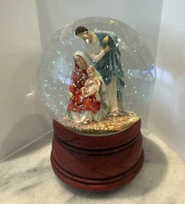 Musical Holy Family Nativity Glitterdome Water Snow Globe Joy to the World Jesus