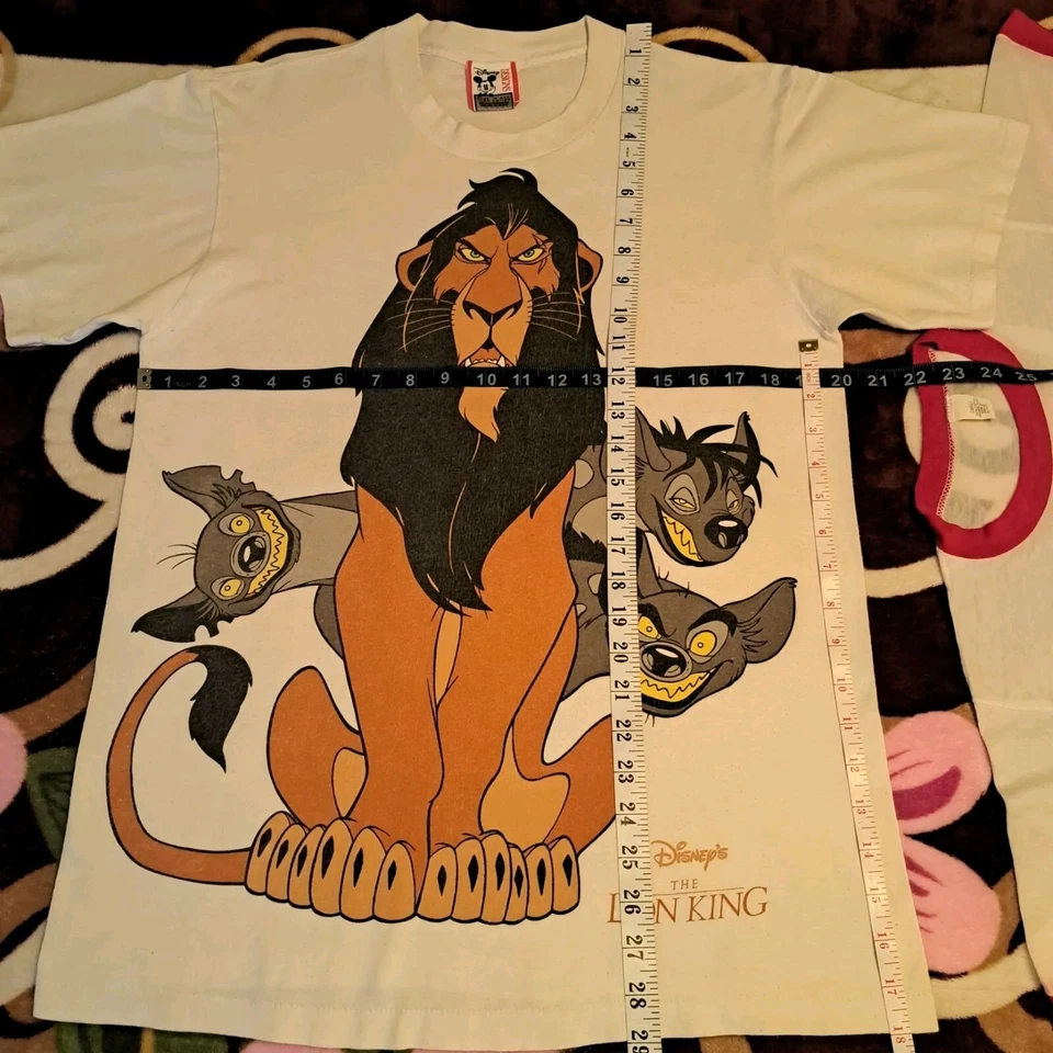 Camiseta Cicatriz Verdadera De Colección Disney El Rey León Años 80 Estoy Rodeada De Idiotas RARA Foto 4 de 4