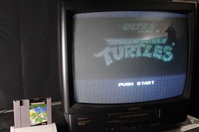 Nintendo Teenage Mutant Ninja Turtles TMNT NES vintage video game cartridge 1989