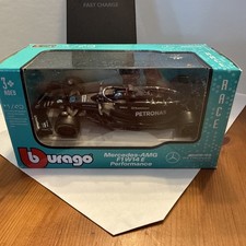 Burago Formula 1 F1 2023 63 George Russell Mercedes F1 W14 E 1/43 Sealed New