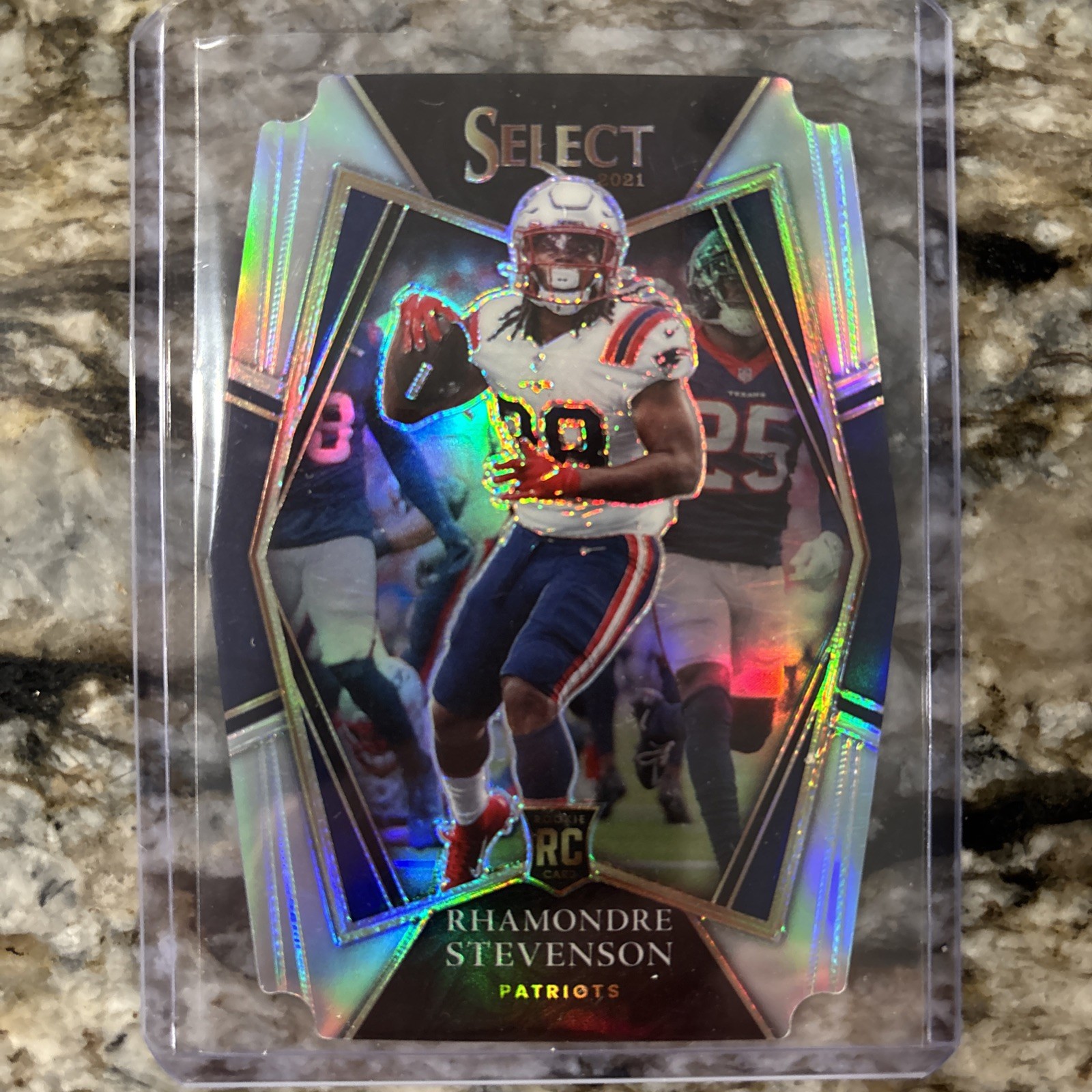 2021 Select Rhamondre Stevenson Premier Level Silver Die-Cut Rookie #175 RC