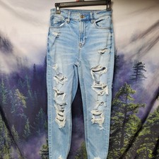 American Eagle Womens Size 0 Regular Light Wash Distressed Mom Jeans