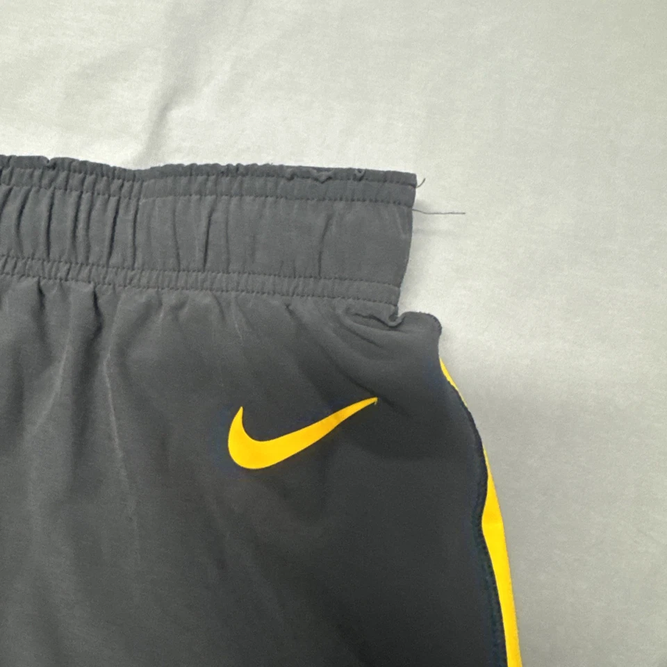 PITTSBURGH STEELERS AUTHENTIC NIKE NFL ON FIELD APPAREL SHORTS MENS SIZE 3XL - Image 4 of 4
