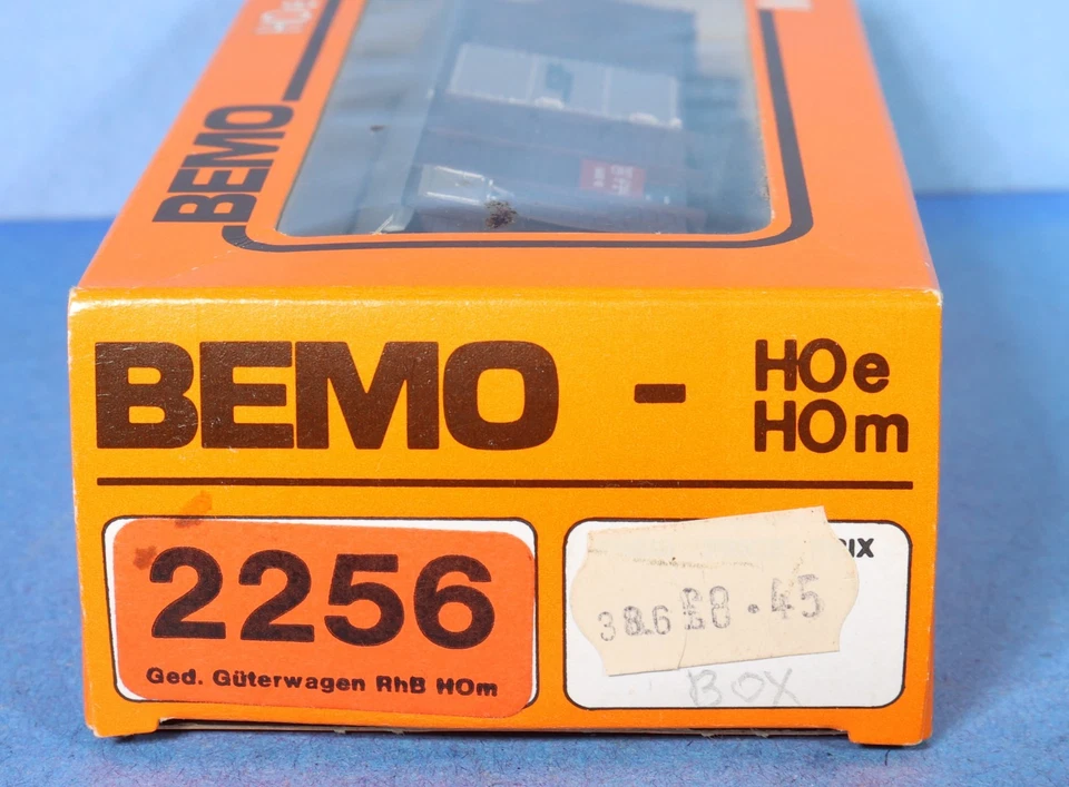 Bemo HOe - HOm 1:87 Scale / 9mm Narrow Gauge RhB Covered Freight Wagon 2256 - Image 4 of 4