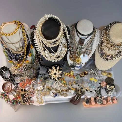VTG Costume Jewelry Lot Necklaces Brooches Earrings Rings Designer Mixed Pearls