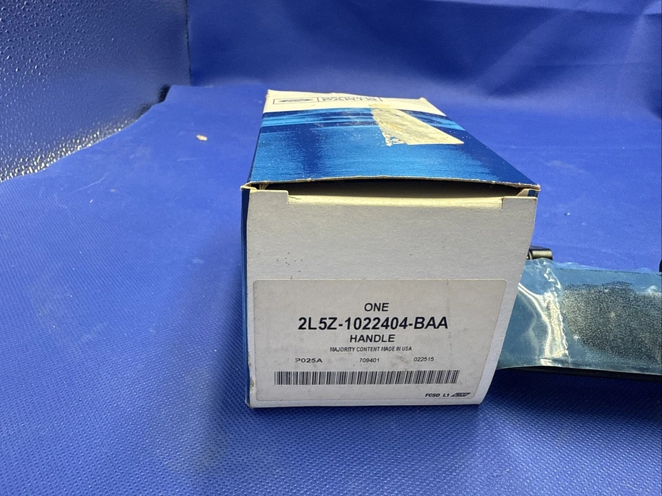 Manija de puerta delantera (C) original OEM 2L5Z1022404BAA Ford pasajero derecho Foto 2 de 4