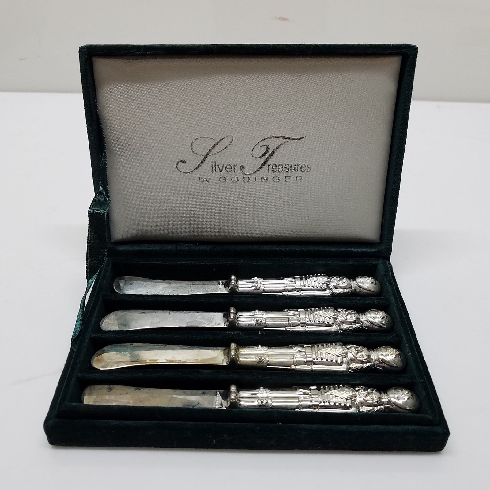 Silver Treasures by Godinger Toy Soldier Silver Plate Butter Knives in