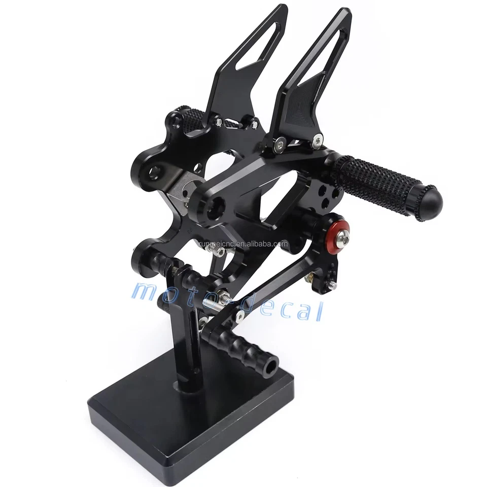 Juego de estriberas CNC para reposapiés 2015-2023 2022 Suzuki GSXS1000 GSX-S1000 Foto 2 de 4