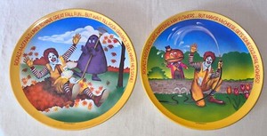 2 VTG 10" RONALD McDONALD "SEASON" PLATE Spring Mayor McCheese FALL GRIMACE 1977