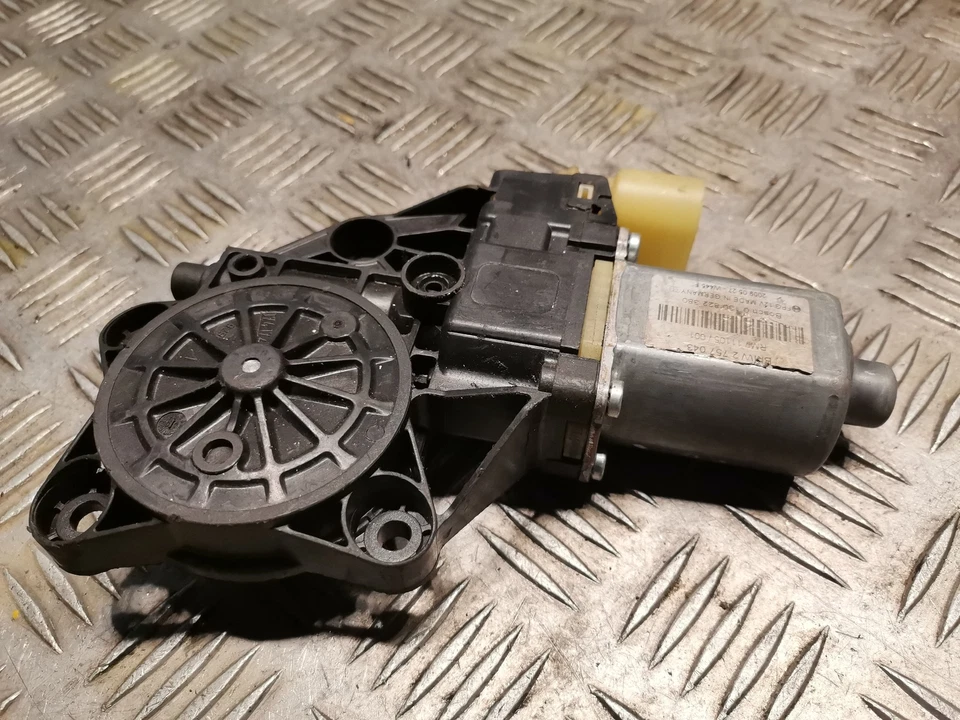 MINI COOPER R56 Front Left Door Window Regulator Motor 2757043 - Image 2 of 4