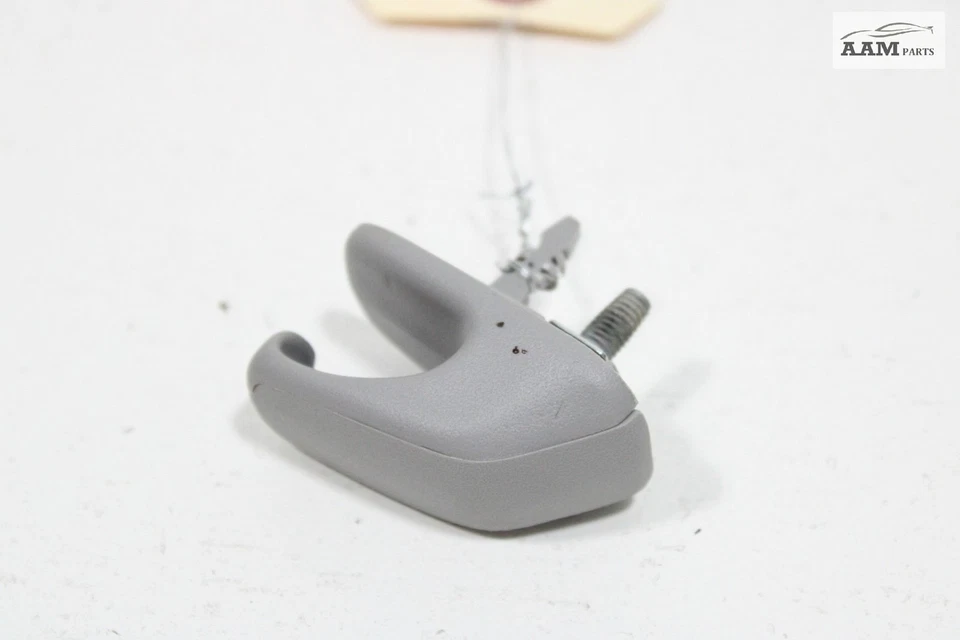 Chevrolet Malibu 2016-2024 trasero izquierdo superior techo manija agarre abrigo gancho OEM Foto 2 de 4