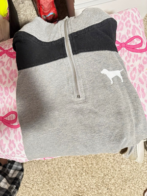 PINK Women s S Gray/Black Colorblock 1/4 Zip Logo Fleece Sweatshirt