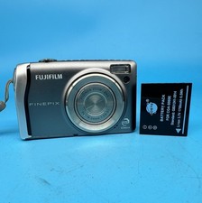 Fujifilm FinePix F40fd 8.3MP Digital Camera Silver – Tested Working