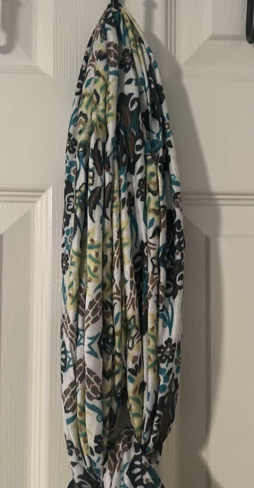 Unbranded Multi Colored Floral Pattern Scarf  70”… - image 2