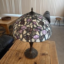 Stained Leaded Glass, Tiffany Style Vintage Table/Desk Lamp Excellent