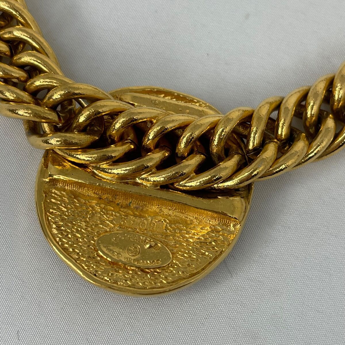 CHANEL Vintage Yellow Gold CHANEL Vintage Yellow Gold