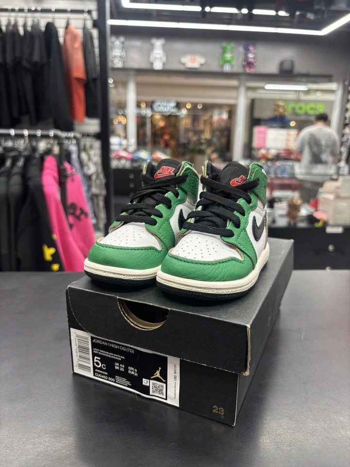 Jordan 1 High OG Zapatos Niño Pequeño Talla 5C Verde Suerte CU0450-300 Nike Foto 2 de 2