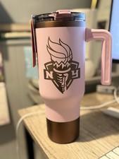 WNBA New York Liberty 40 Oz Hydropeak Water Bottle. Pink And rose gold NWT