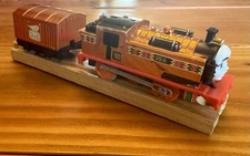 Thomas & Friends Trackmaster Celebration Nia W/ Tender Train Toy TESTED WORKS